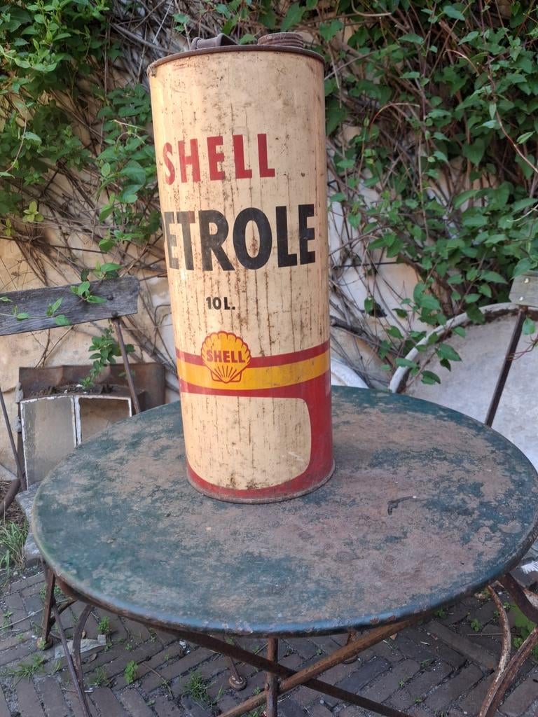 Shell, Collections, Enlèvement