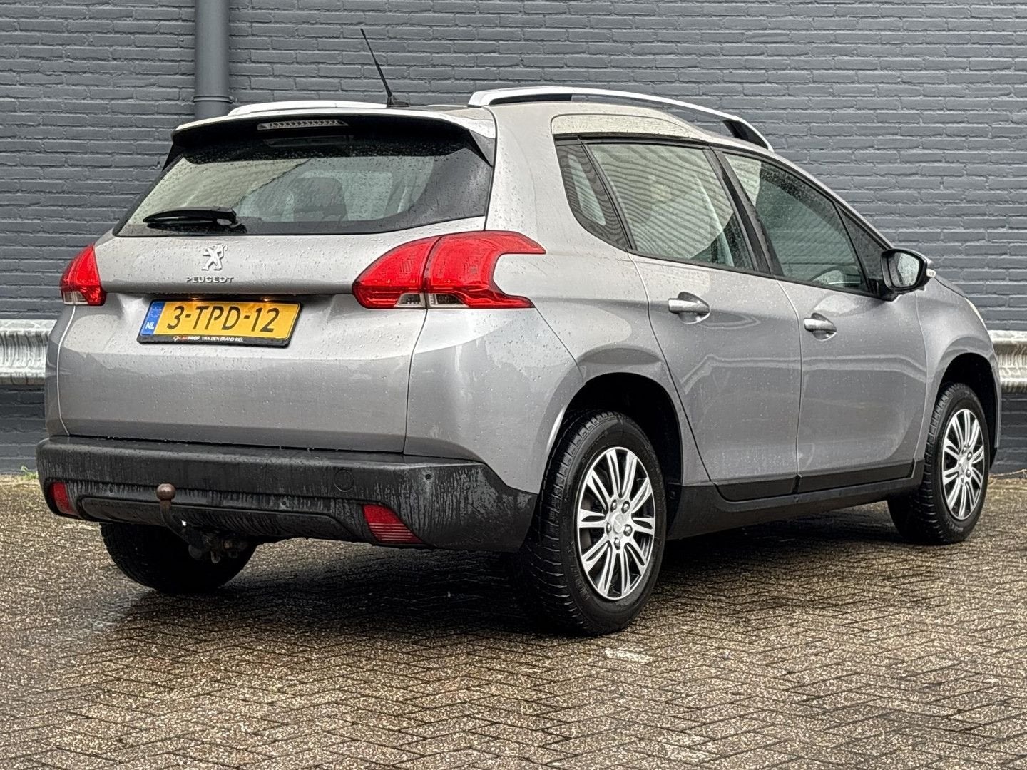 Peugeot 2008 1.2 VTi Allure | Airco | Cruise |, Argent ou Gris, Achat, Entreprise, Boîte manuelle