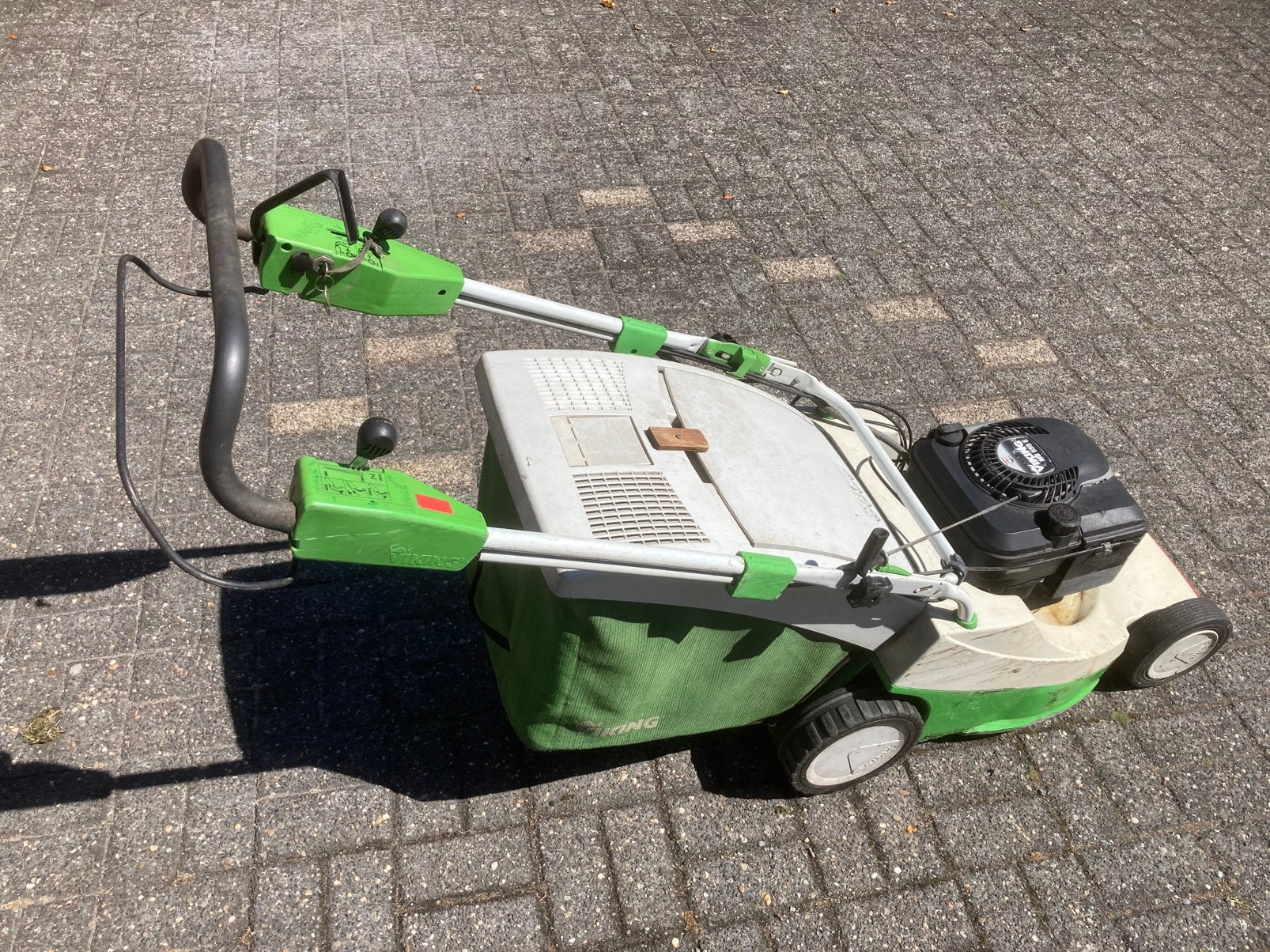 Benzine Grasmachine Viking MB 555 E  zelftrekker 3 versn, Tuin en Terras, Ophalen, Cirkelmaaier, Gebruikt, Versnellingen