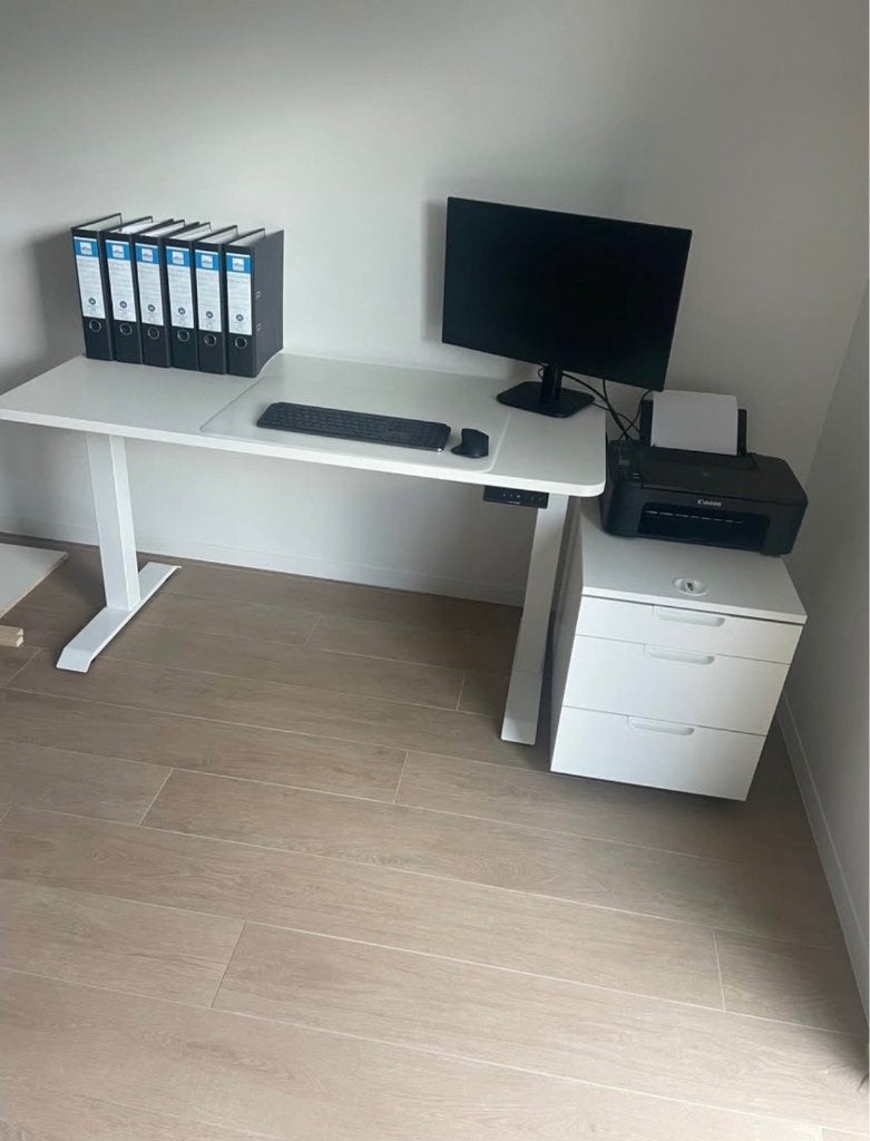 Bureau Desktronic elektrisch, Ophalen, Zit-sta bureau, Nieuw, 70 cm