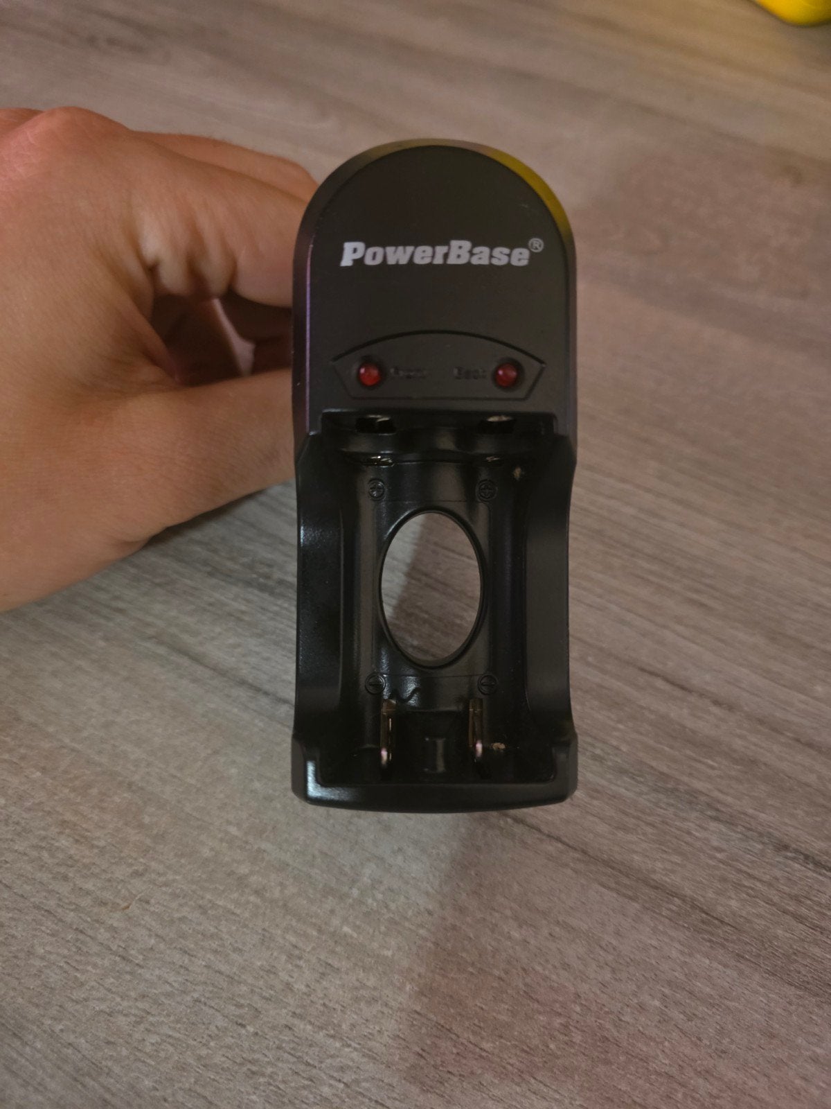 chargeur de piles PowerBase C-207, Caravanes & Camping, Comme neuf