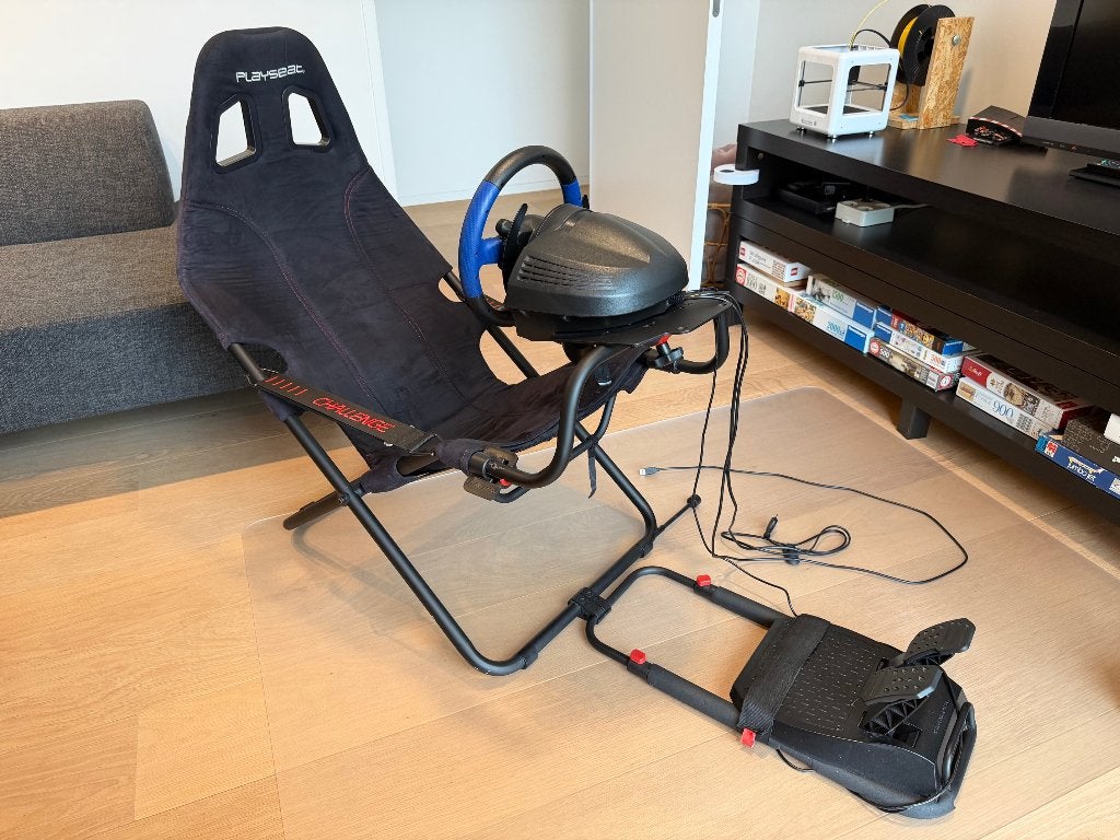 Playseat racestoel + Thrustmaster T150 stuur en pedalen, Games en Spelcomputers, Ophalen, Zo goed als nieuw, Playseat of Racestoel