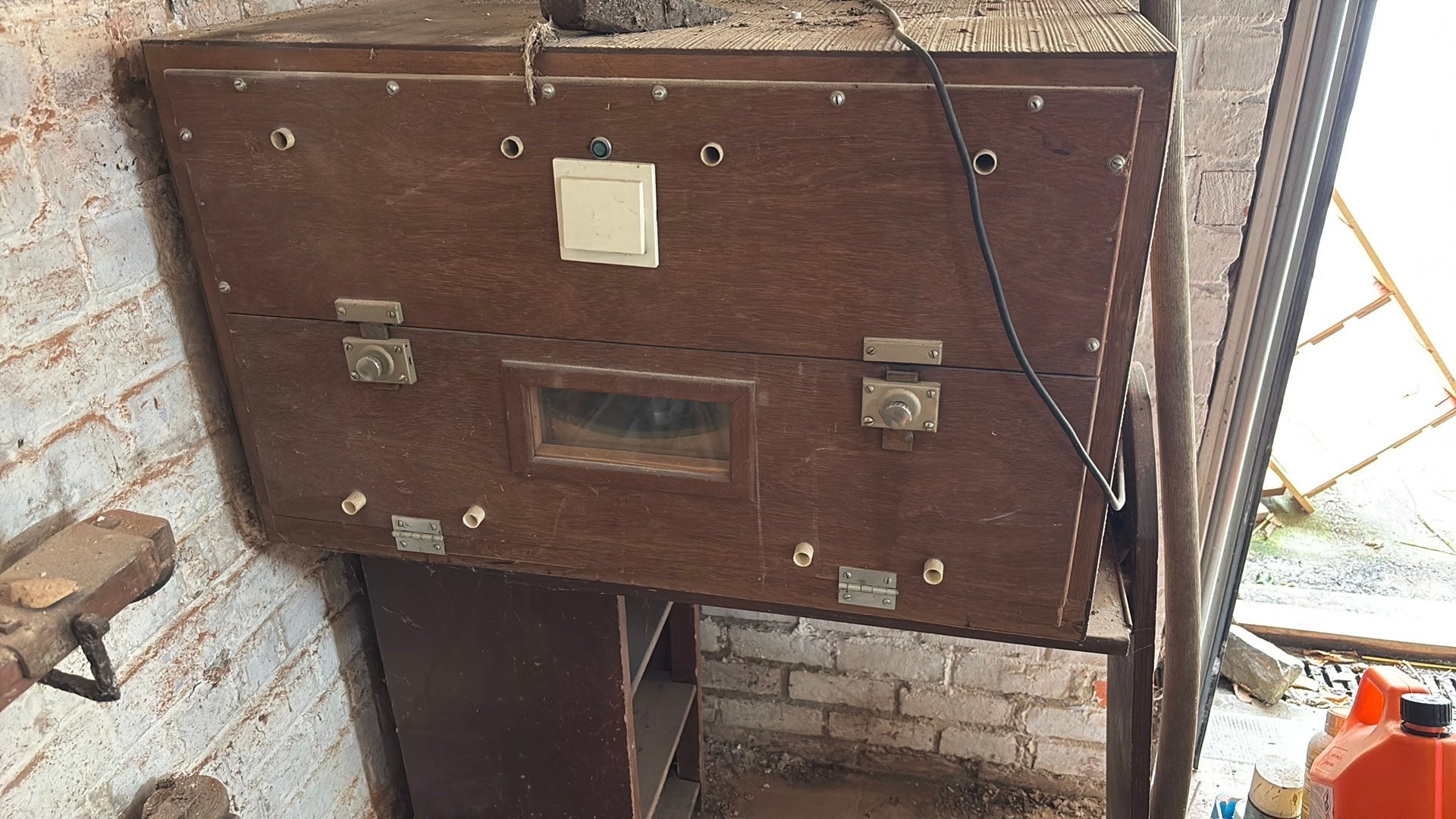 Houten broedmachine, Ophalen, Gebruikt, Broedmachine