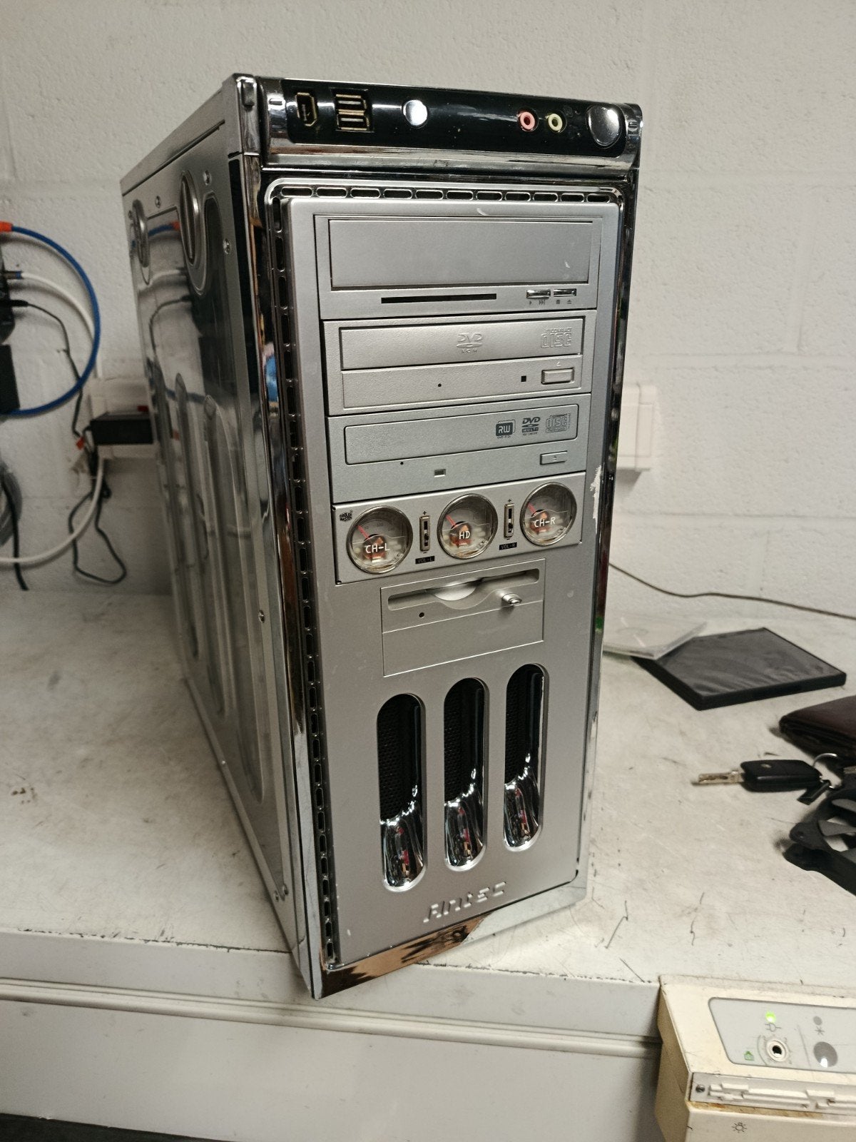 XP computer voor oude games, Informatique & Logiciels, Serveurs, Enlèvement