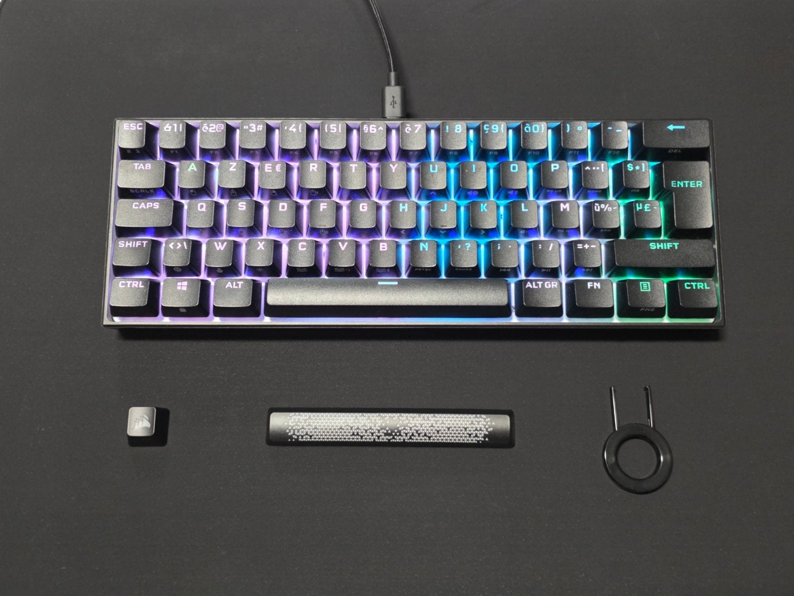 Corsair K65 RGB Mini Mechanical Gaming Keyboard, Ophalen, Azerty