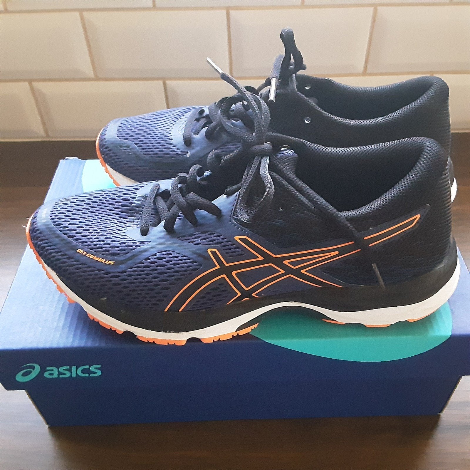 loopschoenen maat 37
merk asics
zo goed als nieuw
gaan weg w, Sport en Fitness, Loopsport en Atletiek, Ophalen of Verzenden, Asics