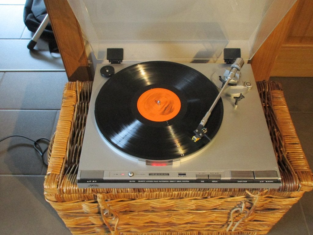 tourne disque JVC QL-F61 full automatic, Enlèvement, Automatique
