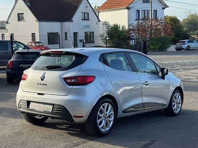 Renault Clio 0.9 TCe LIMITED / NAV / CARPLAY / AIRCO /, Autos, Argent ou Gris, Achat, 898 cm³, Euro 6