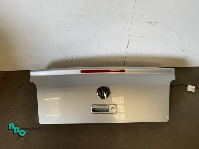 Couvercle coffre d'un Volkswagen Golf (Golf 91-) (LA7W), Volkswagen, -, 3 mois de garantie, Utilisé