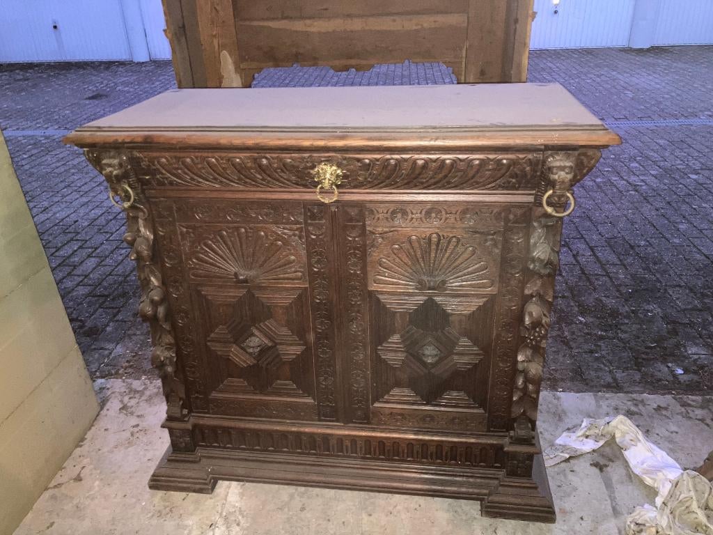Oude kasten, tafel, stoelen, kacheltje en schouw, Antiek en Kunst, Ophalen
