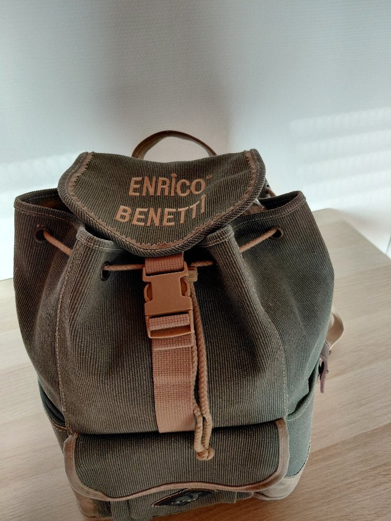 Prachtige rugzak, Handtassen en Accessoires, Overige merken, Gebruikt, 25 tot 40 cm, Ophalen of Verzenden