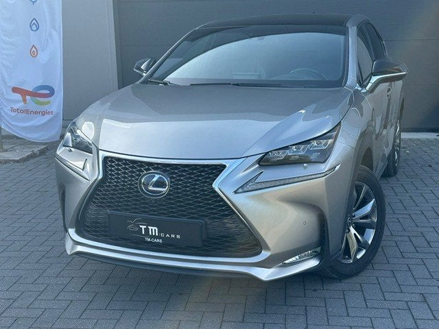 Lexus NX300h camera navigatie, Auto's, Automaat, 114 kW, Lederen bekleding, Leder