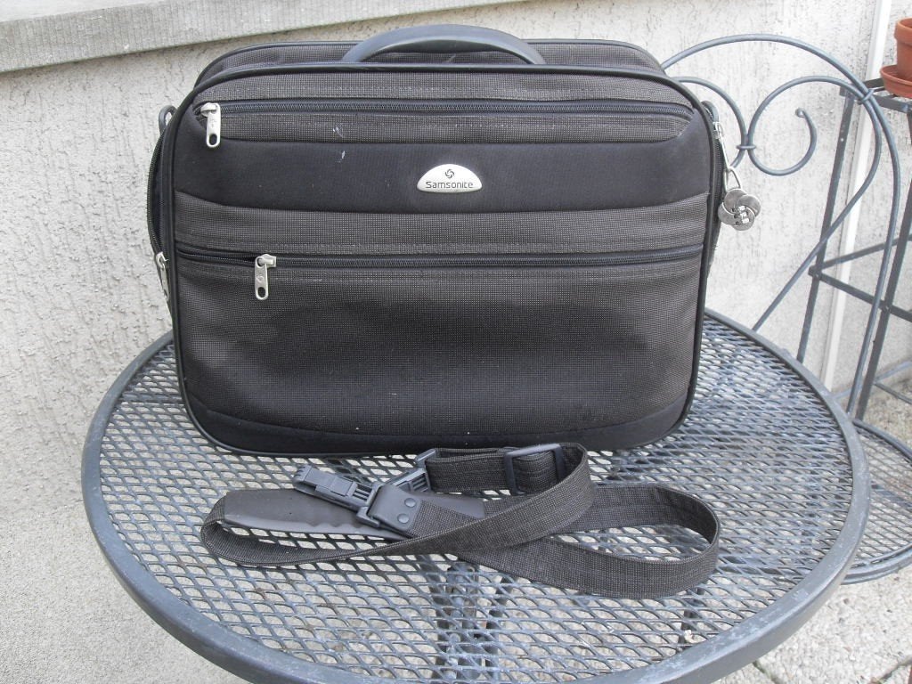 boekentas "samsonite" grijs met draagriem, Ophalen of Verzenden, Zo goed als nieuw, Grijs, Aktetas of Boekentas