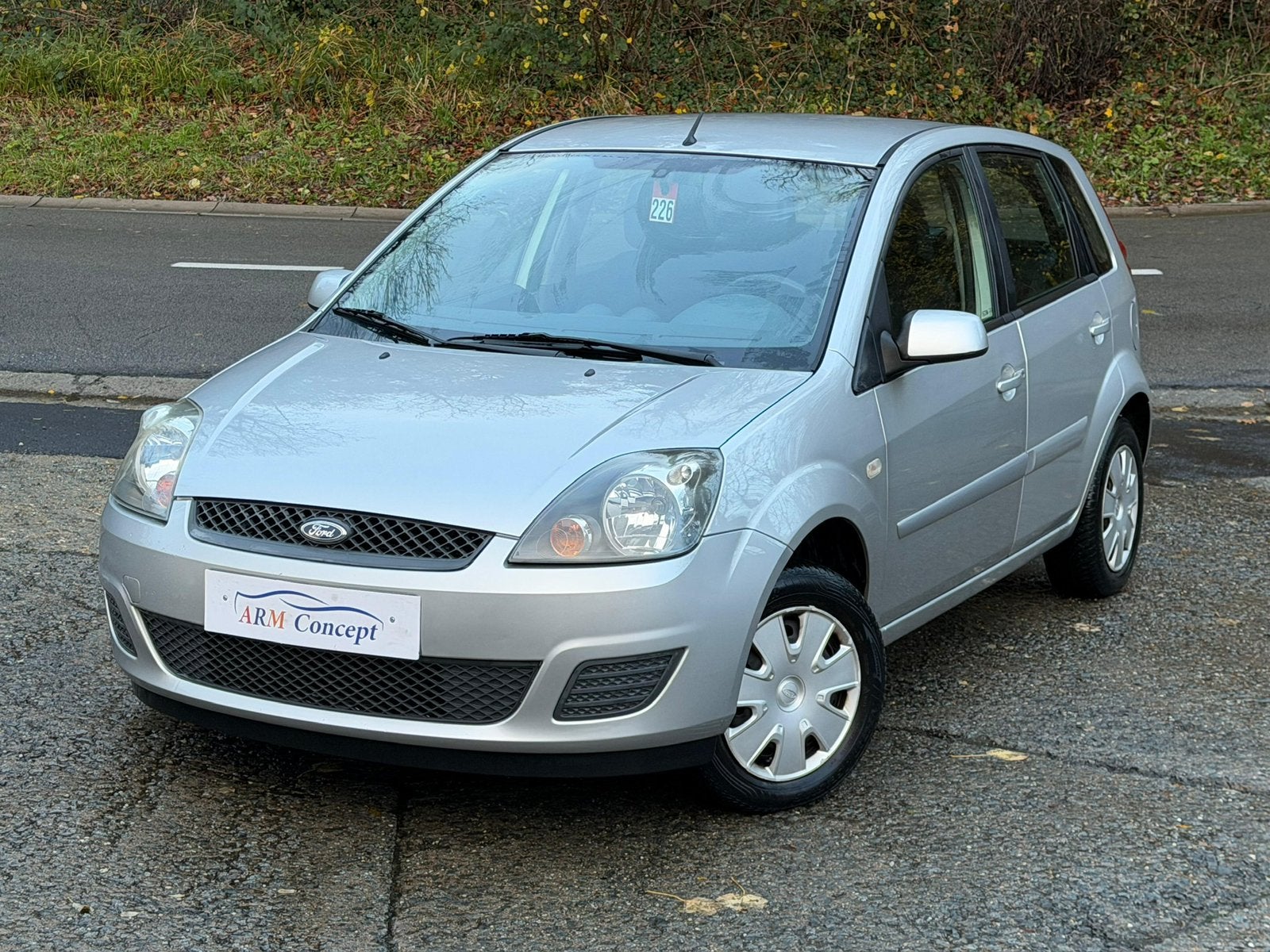 Ford Fiesta 1.3 Essence 2008 prete à immatriculer, Argent ou Gris, Achat, Entreprise, Boîte manuelle
