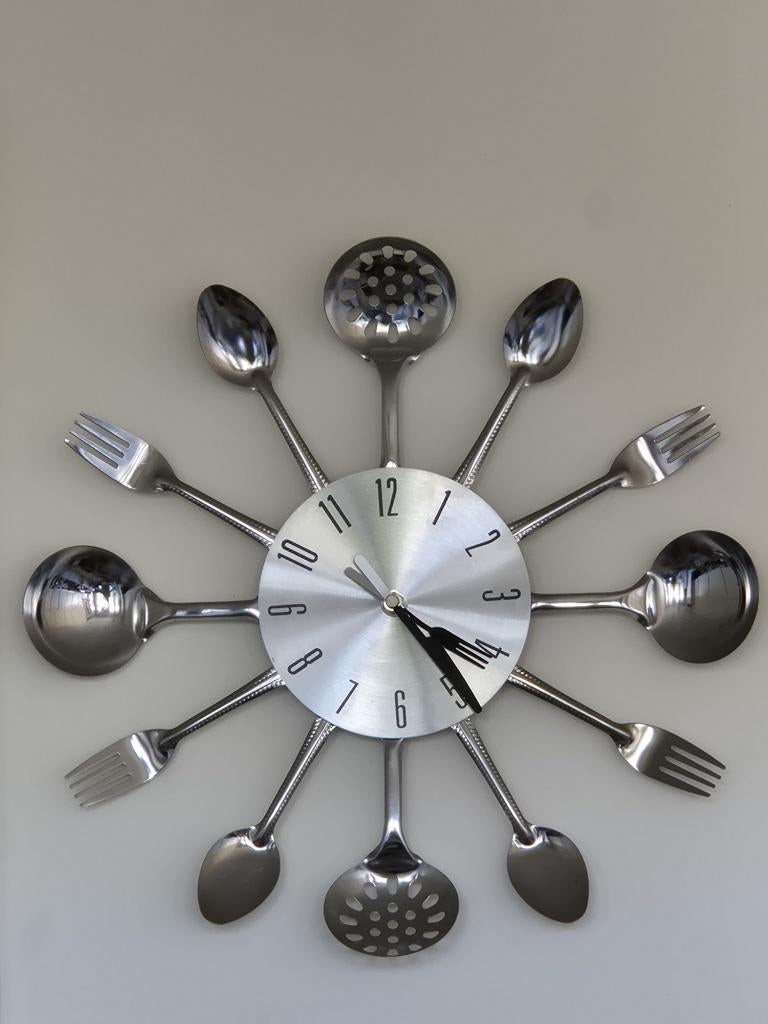 Horloge murale design "Couverts de cuisine" – Métal argenté, Maison & Meubles, Accessoires pour la Maison | Horloges, Enlèvement