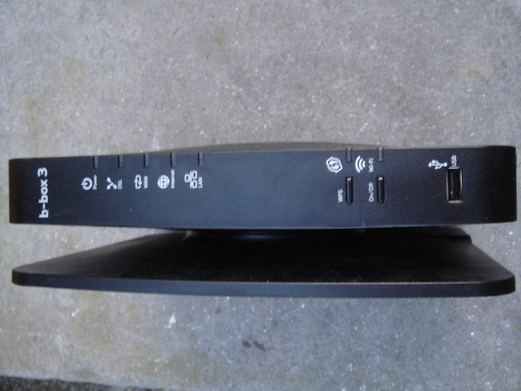 PROXIMUS B-BOX 3 + IP SET TOP BOX IPV 5001 + WIFI BOOSTER, Computers en Software, Routers en Modems, Ophalen, Gebruikt, Router met modem