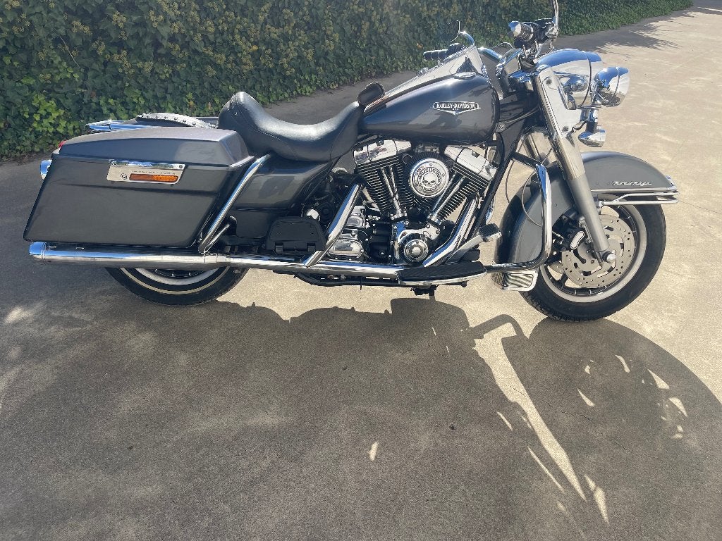 Harley Davidson Road King, Motos, Occasion, Plus de 35 kW, 2 cylindres, Particulier