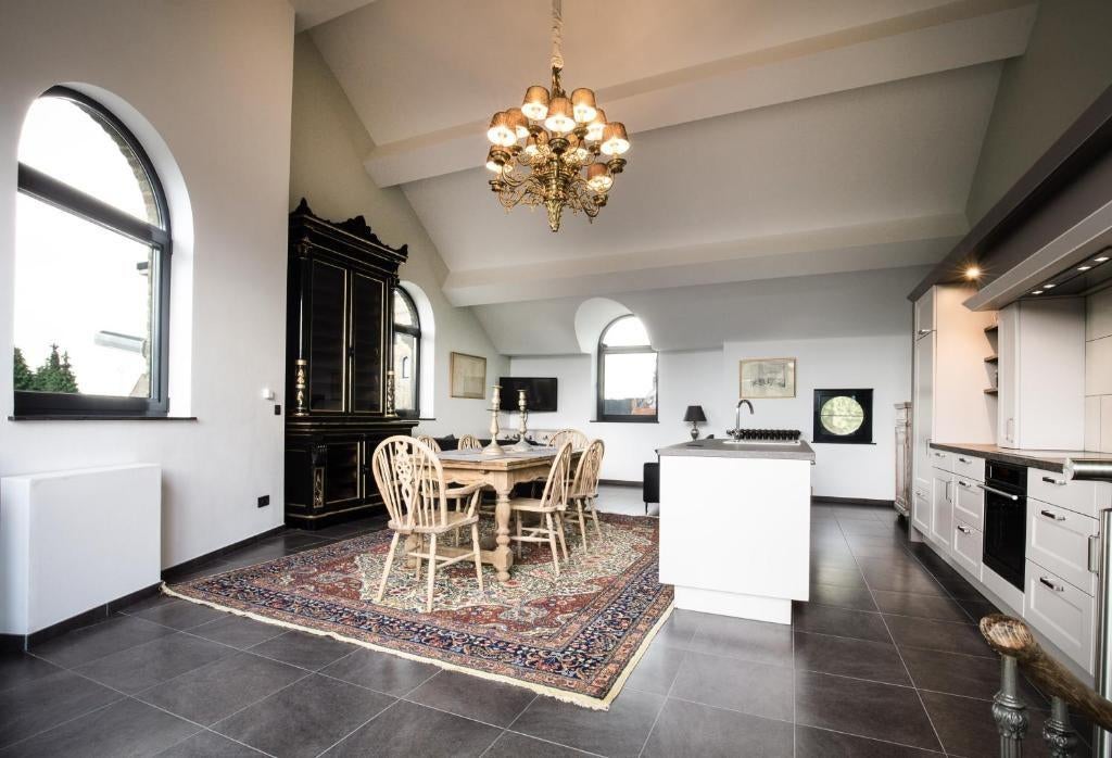 Duplex de luxe magnifiquement meublé À LOUER, Immo, Expat Rentals, Appartement, B