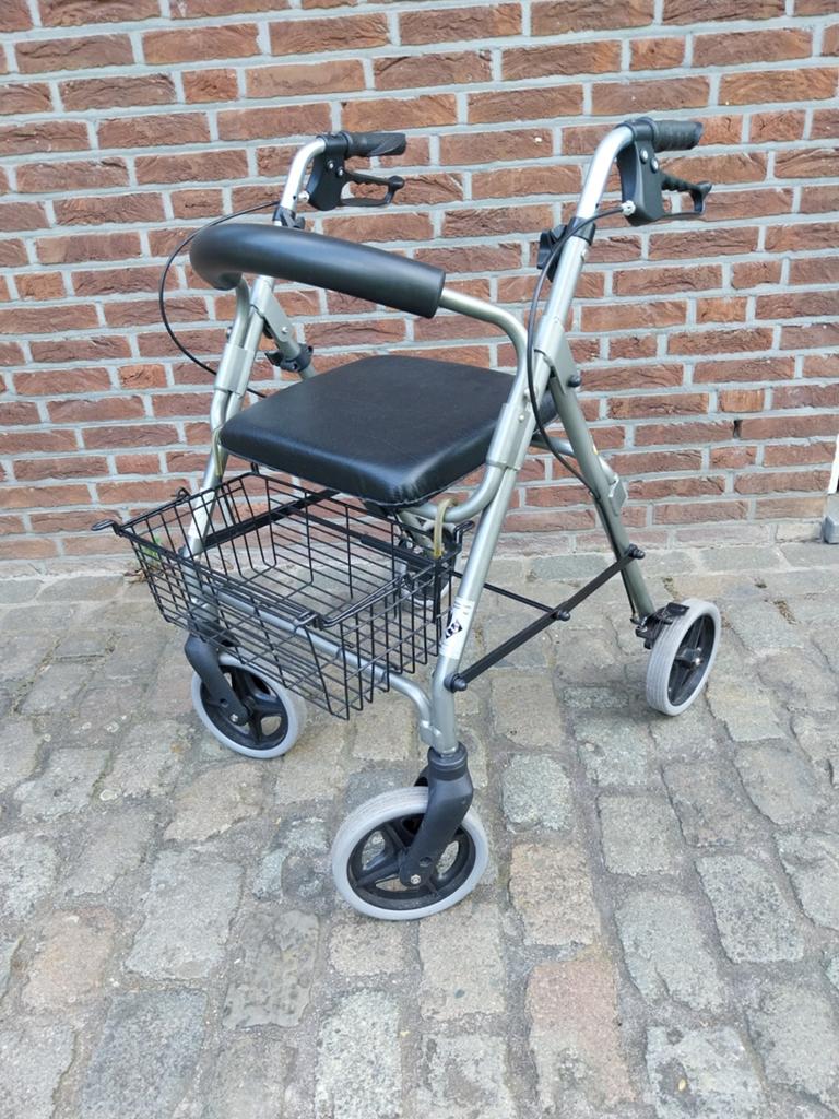 Stevige lichtgewicht rollator, Diversen, Ophalen, Lichtgewicht, Gebruikt