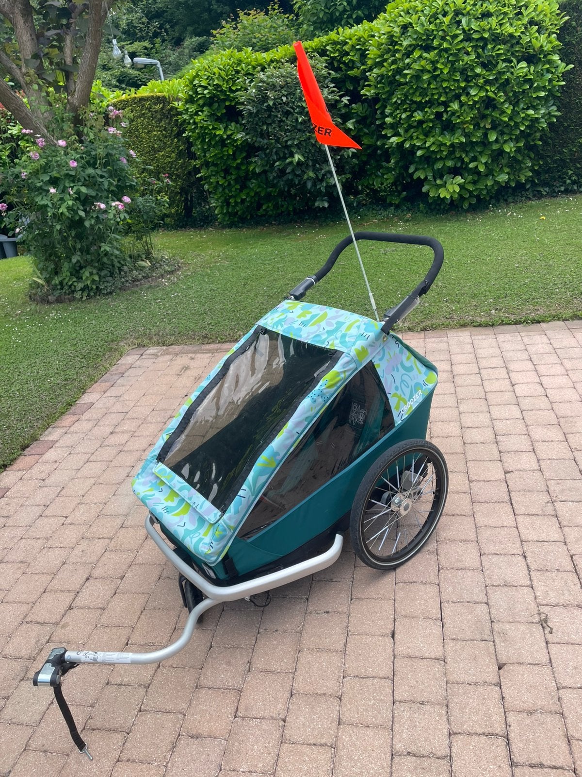 Croozer vaaya 2 comme neuf + hamac bébé + housse pluie, 60 à 80 kg, Comme neuf, Enlèvement, Suspension