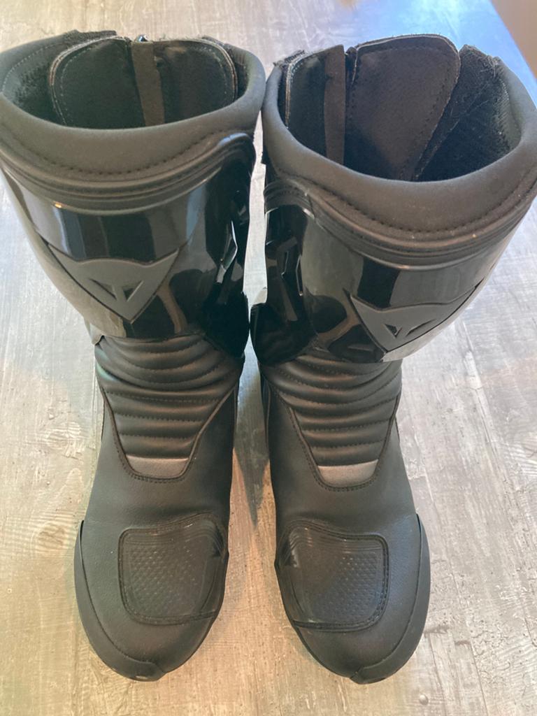 Bottes moto Dainese Nexus 39 etat neuf, Motoren, Kleding | Motorkleding, Ophalen