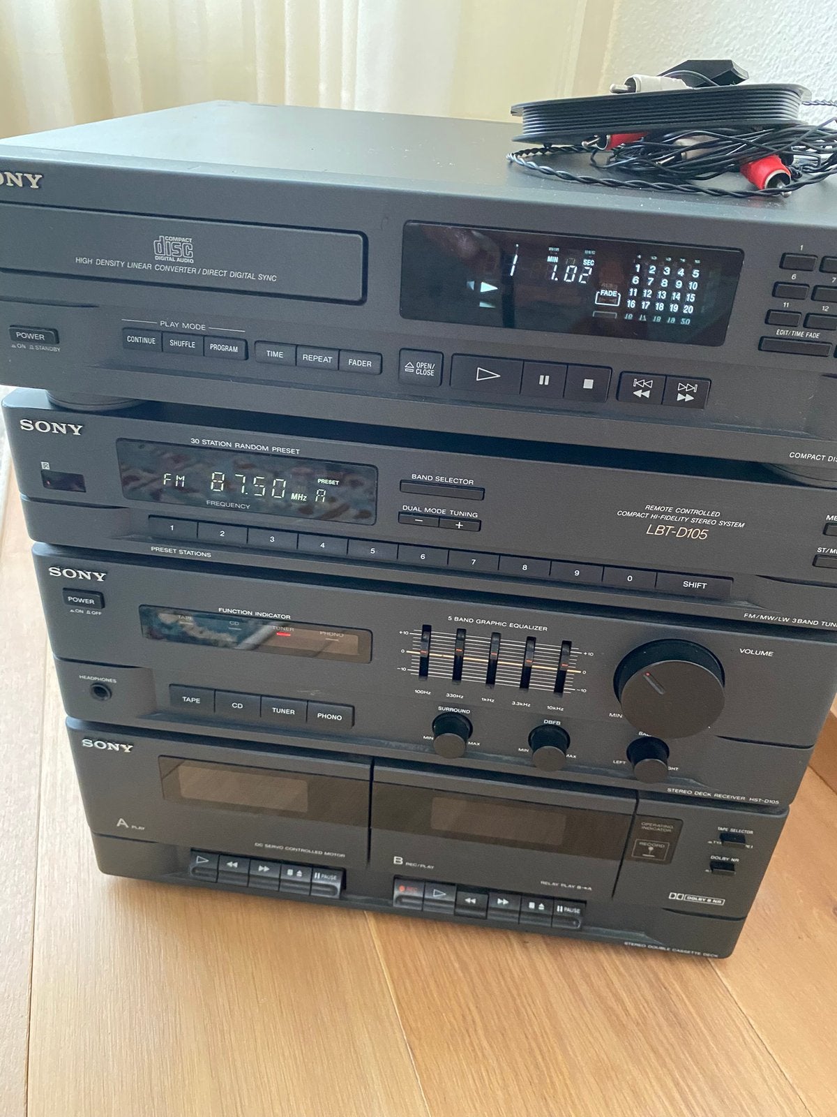 Sony hifi set met wandbeugel en boxen, Enlèvement ou Envoi, Comme neuf, Deck cassettes ou Lecteur-enregistreur de cassettes, Sony