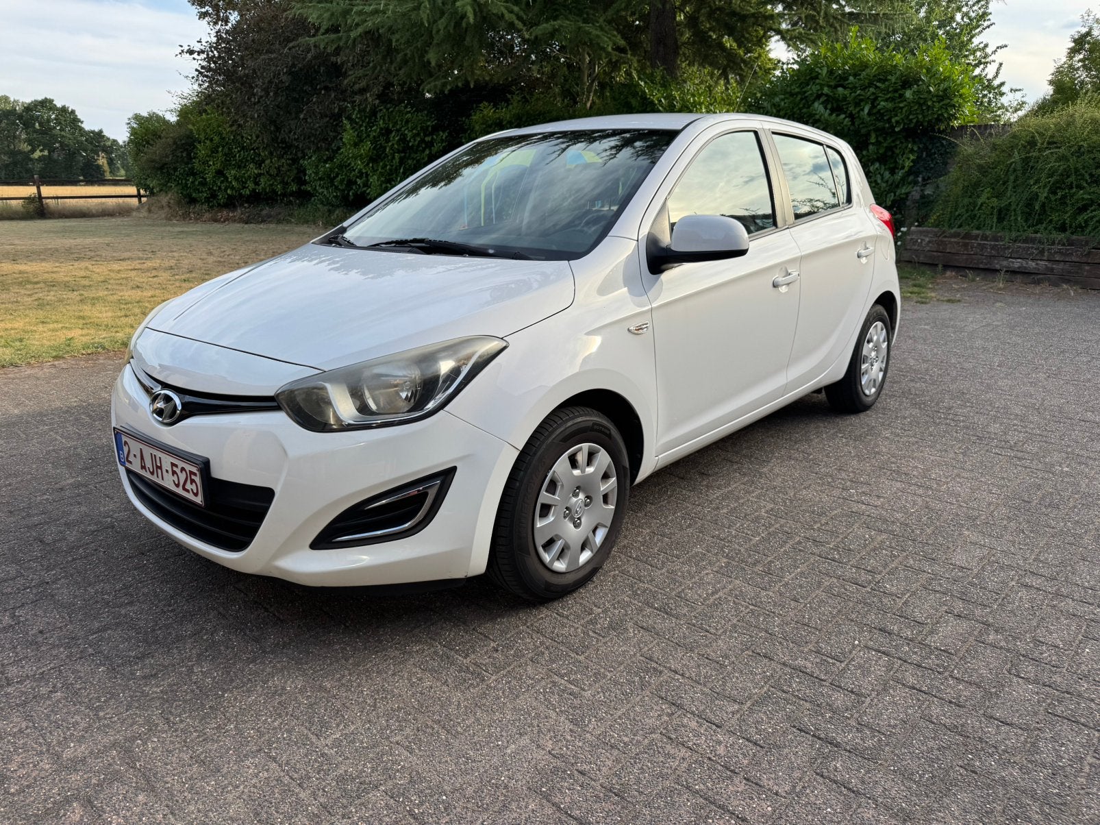 Hyundai i20, Autos, Hyundai, Particulier, i20, Airbags, Air conditionné, Alarme, Bluetooth, Ordinateur de bord, Verrouillage central