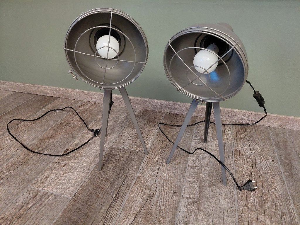 Lot 2 lampes chevets industrielles, Maison & Meubles, Lampes | Lampes de table, Industriel, Autres culots, Avec prise, Comme neuf
