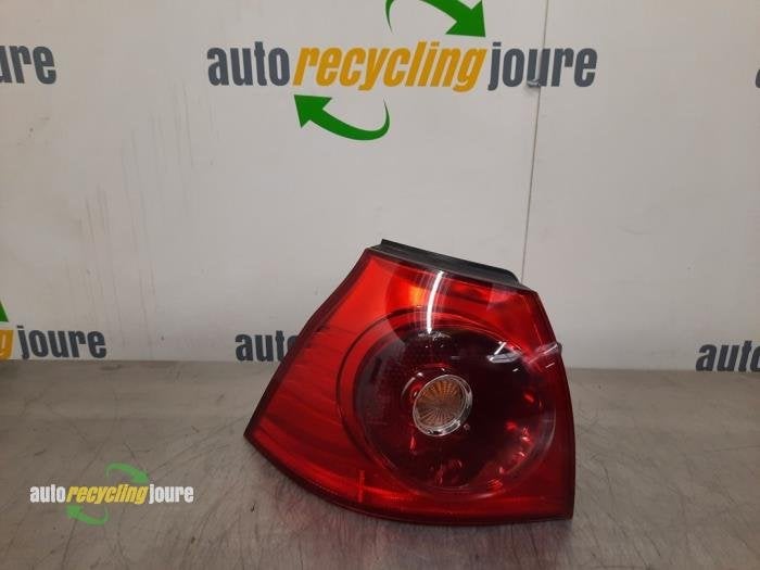 Achterlicht links van een Volkswagen Golf, Gebruikt, -, Volkswagen, -