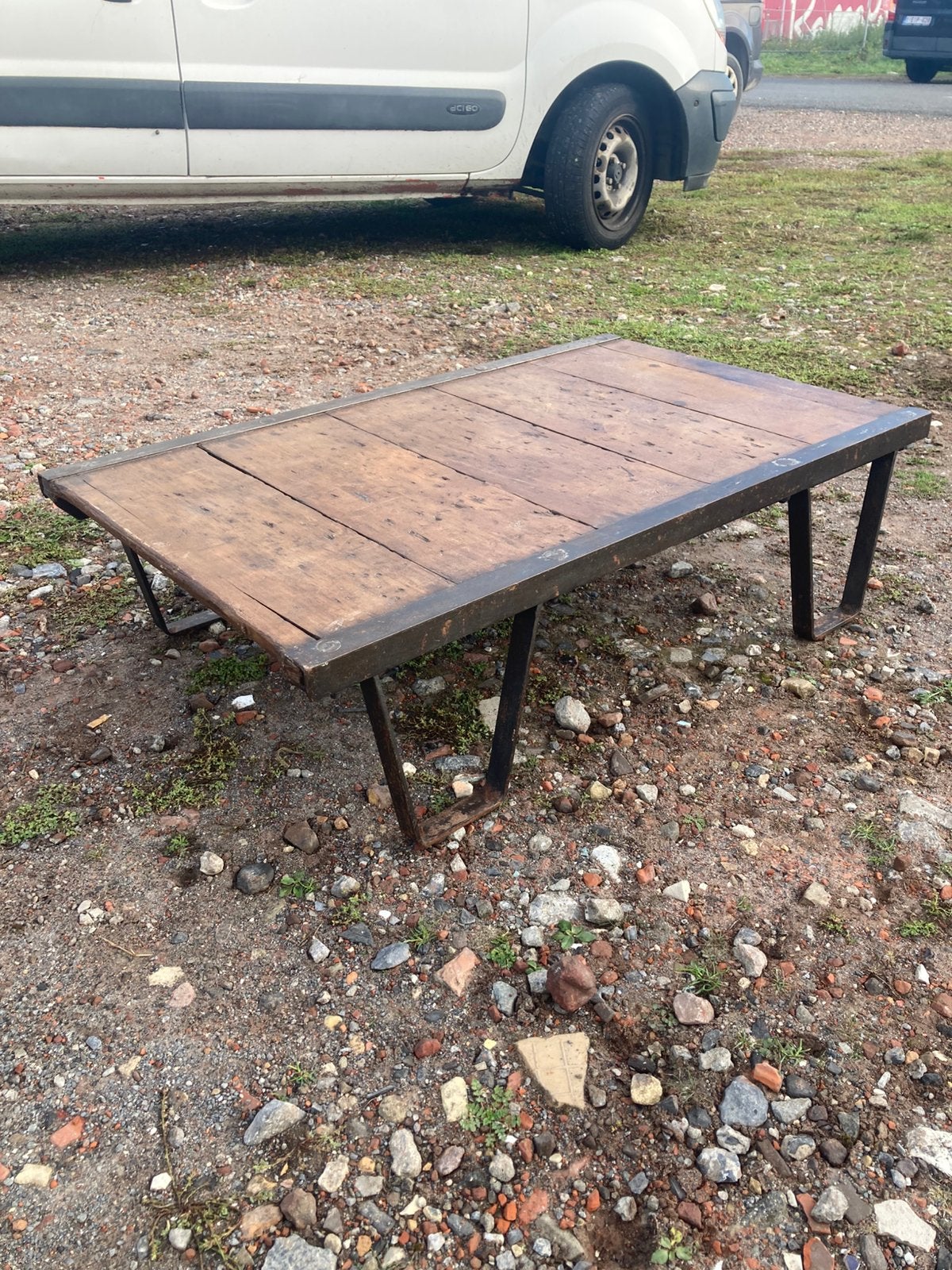 oude industriële salontafel, Ophalen