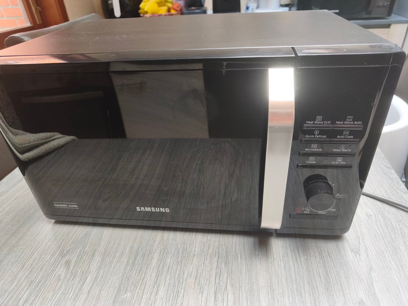 microgolfoven Samsung in perfect werkende staat, Elektronische apparatuur, Ophalen, Microgolfoven