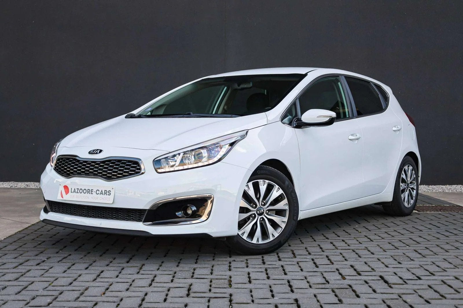 Kia Ceed cee'd 1.0 T-GDi Navi Edition-Carplay-Camera, Boîte manuelle, Berline, Blanc, Essence