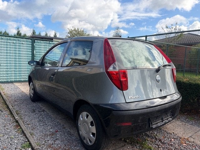 punto 1200 benz wordt gekeurd voor verk euro 4, Auto's, Voorwielaandrijving, Stof, 1242 cc, 4 cilinders