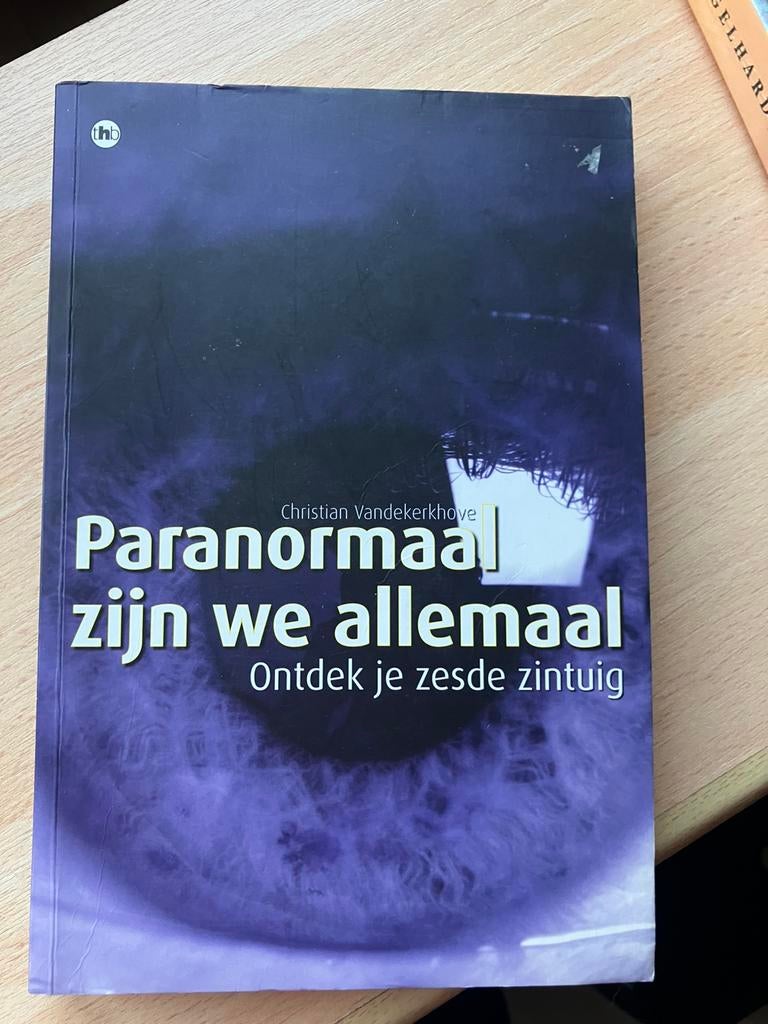 Paranormaal zijn we allemaal, Ophalen, Gelezen