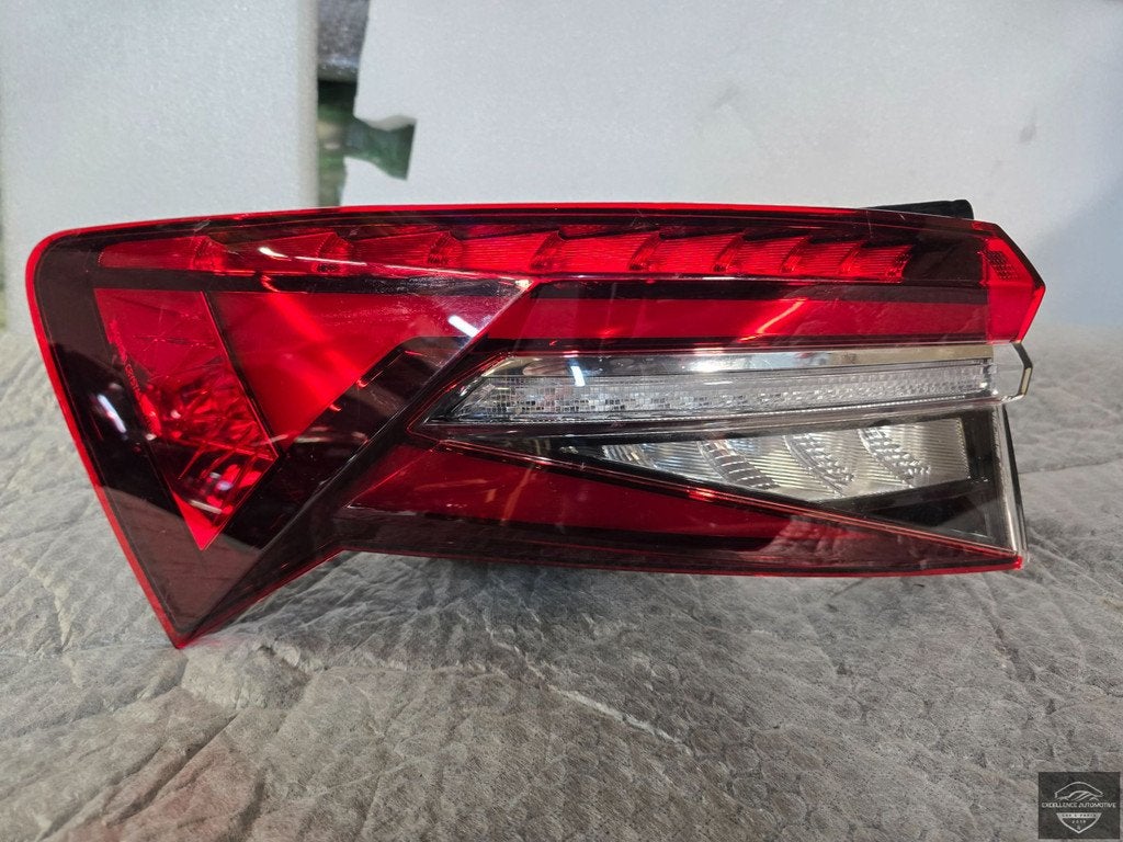 Skoda Kodiaq Facelift 2021+ LED Achterlicht Links 565945207B, Tr. Vaclava Klementa 869
293 01  Mlada Boleslav, CZ, Skoda, Skoda Auto a.s.