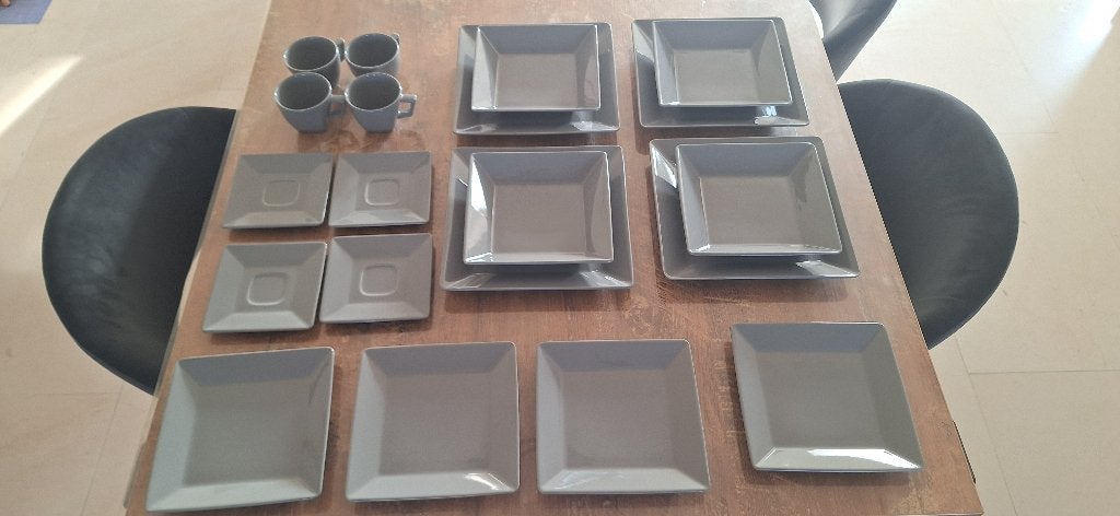 16-delig service set Oxford, Huis en Inrichting, Keuken | Servies, Ophalen, Overige merken, Nieuw, Bord(en)