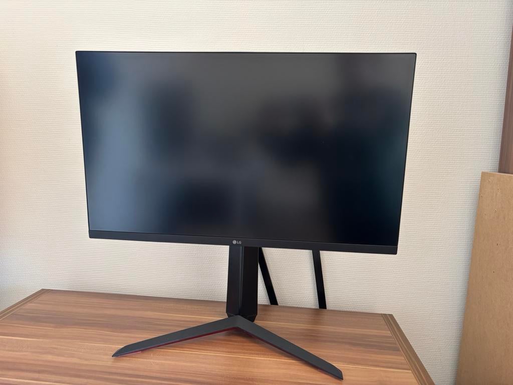 LG Gaming monitor UltraGear 27GP850P- 27 inch- QHD- IPS, Ophalen, Zo goed als nieuw