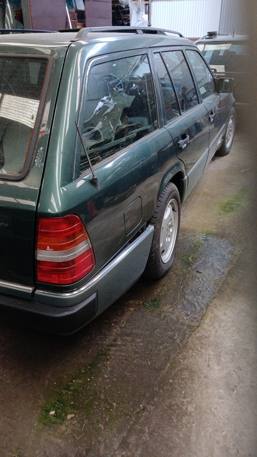 Mercedes 300 TD bj 1991 automatic . Deels gerestaureerd, Auto's, Automaat, Elektrische buitenspiegels, Particulier, 2998 cc