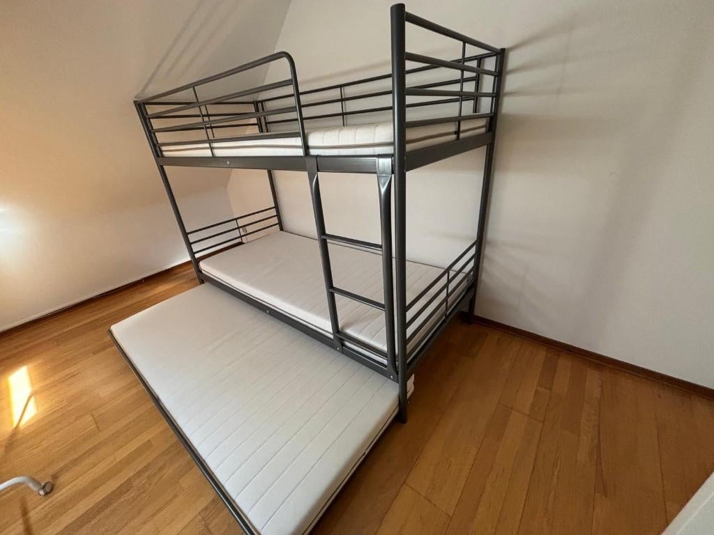 Lits superposés IKEA VATVAL gris avec matelas, 100 cm, 210 cm, Comme neuf, Enlèvement