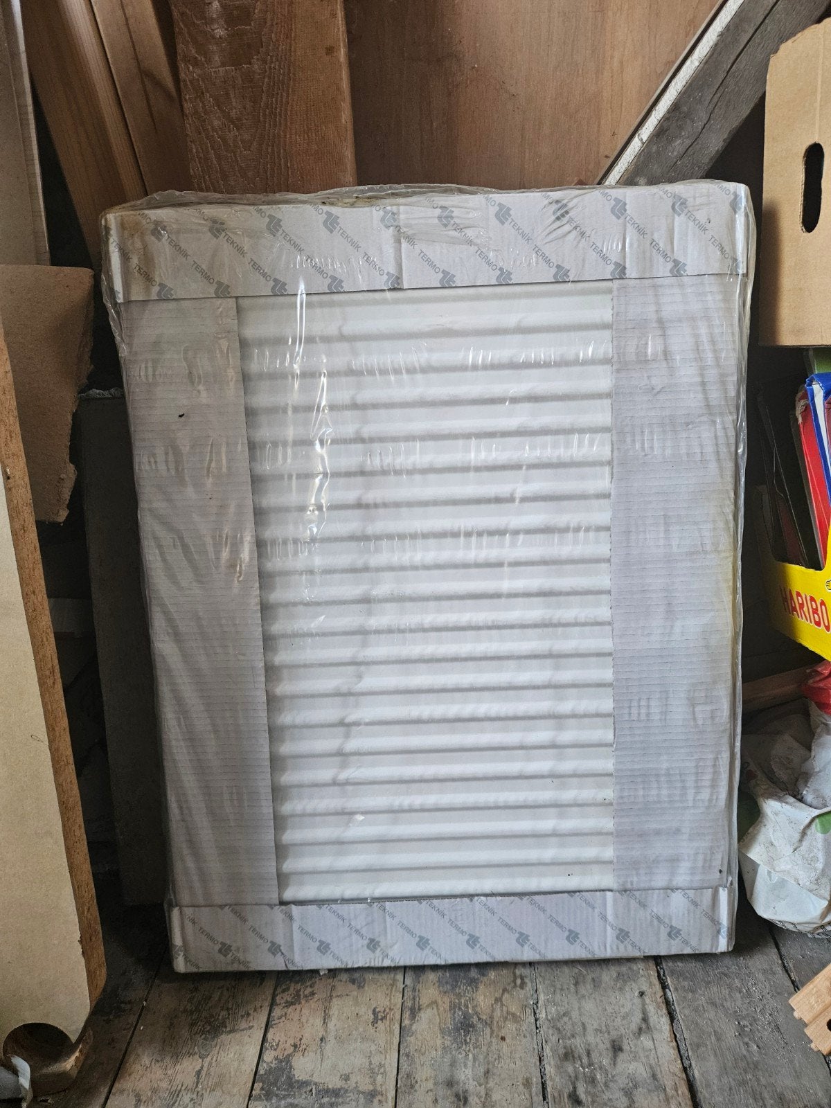 Radiateur à eau chaude Termo Teknik 600x800 mm – NEUF sous e, Enlèvement
