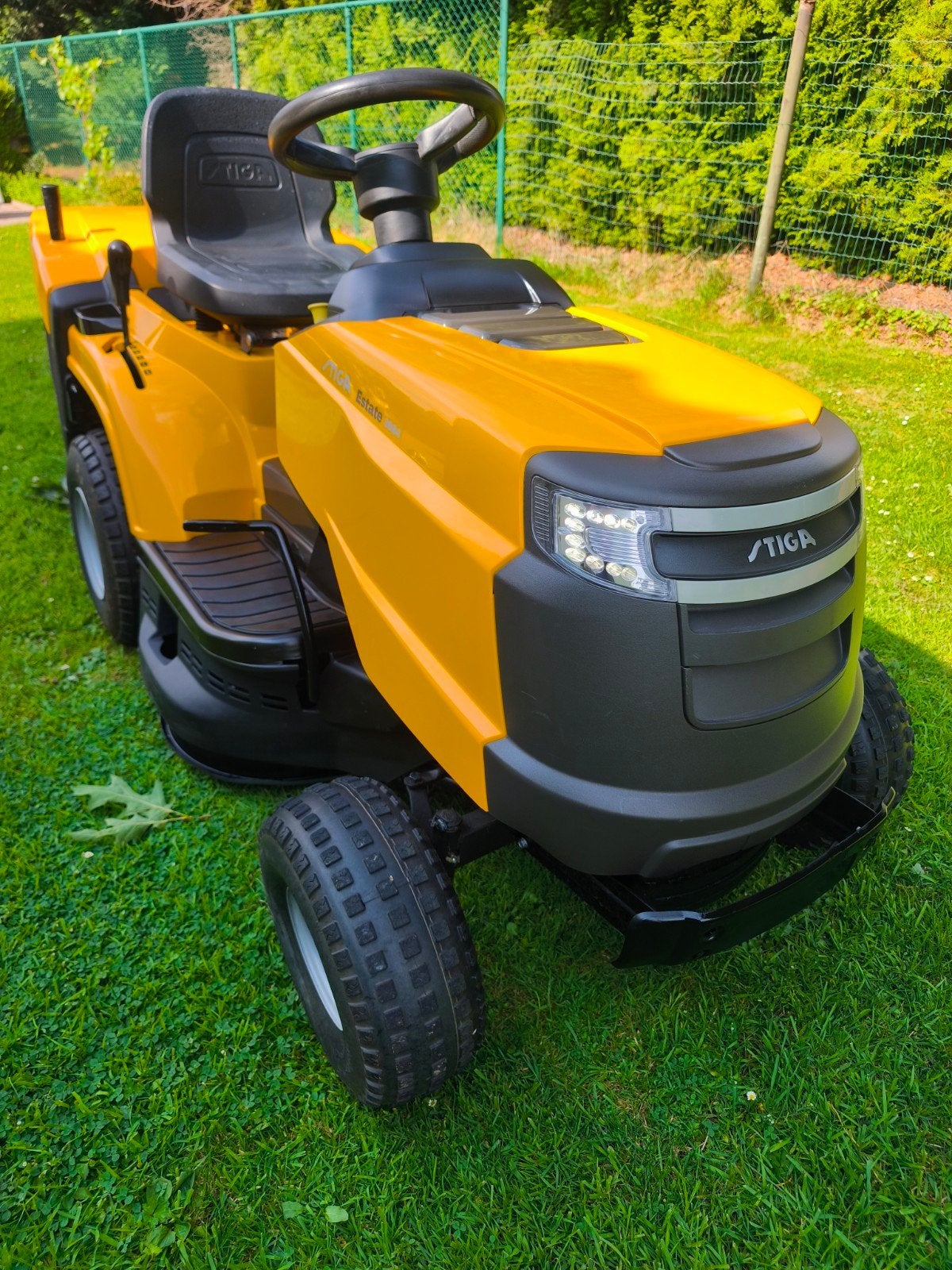 Tracteur tondeuse Stiga 13cv Briggs stratton Transmatic, Enlèvement ou Envoi, Stiga, Moins de 90 cm, Fonction de mulching