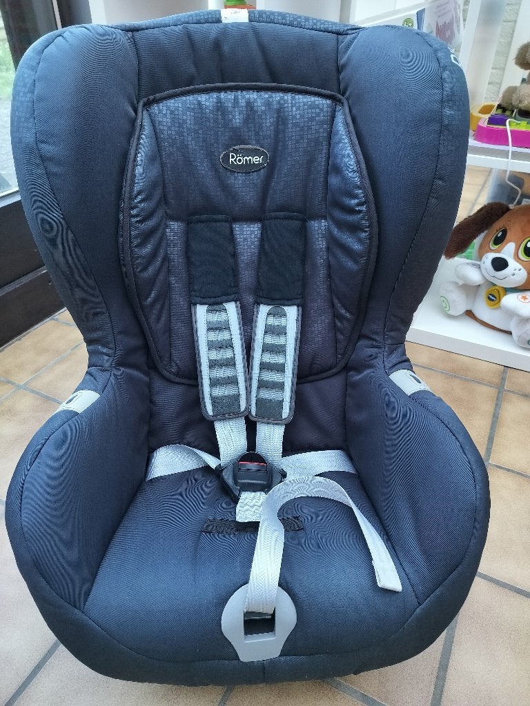 Britax Römer Duo Plus Autostoel – ISOFIX & Gordel – 9-18 kg, Kinderen en Baby's, Autostoeltjes, Ophalen, Romer, Autogordel of Isofix