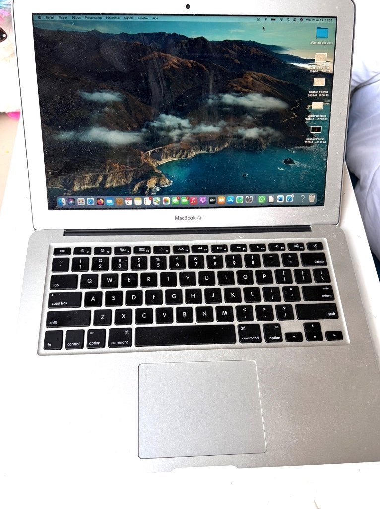 Pack Apple MacBook Air M3 + iPad Air M2 + iPhone 8, Enlèvement, Utilisé