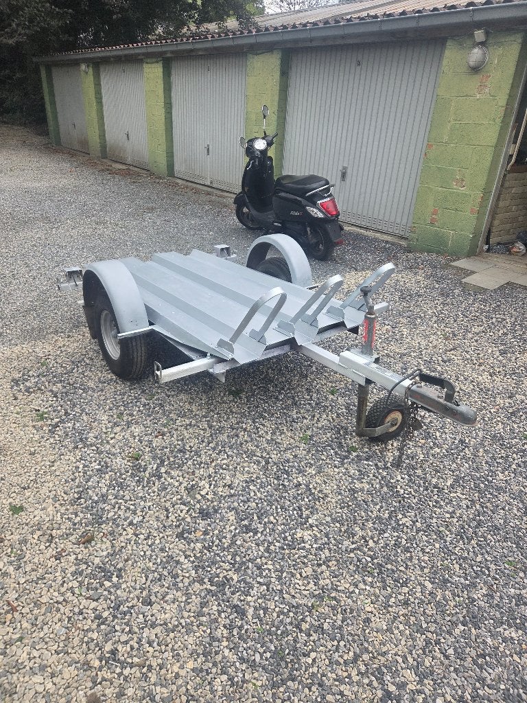 Remorque motoa vendre remorque trois motos, Autos : Divers, Remorques, Enlèvement, Comme neuf