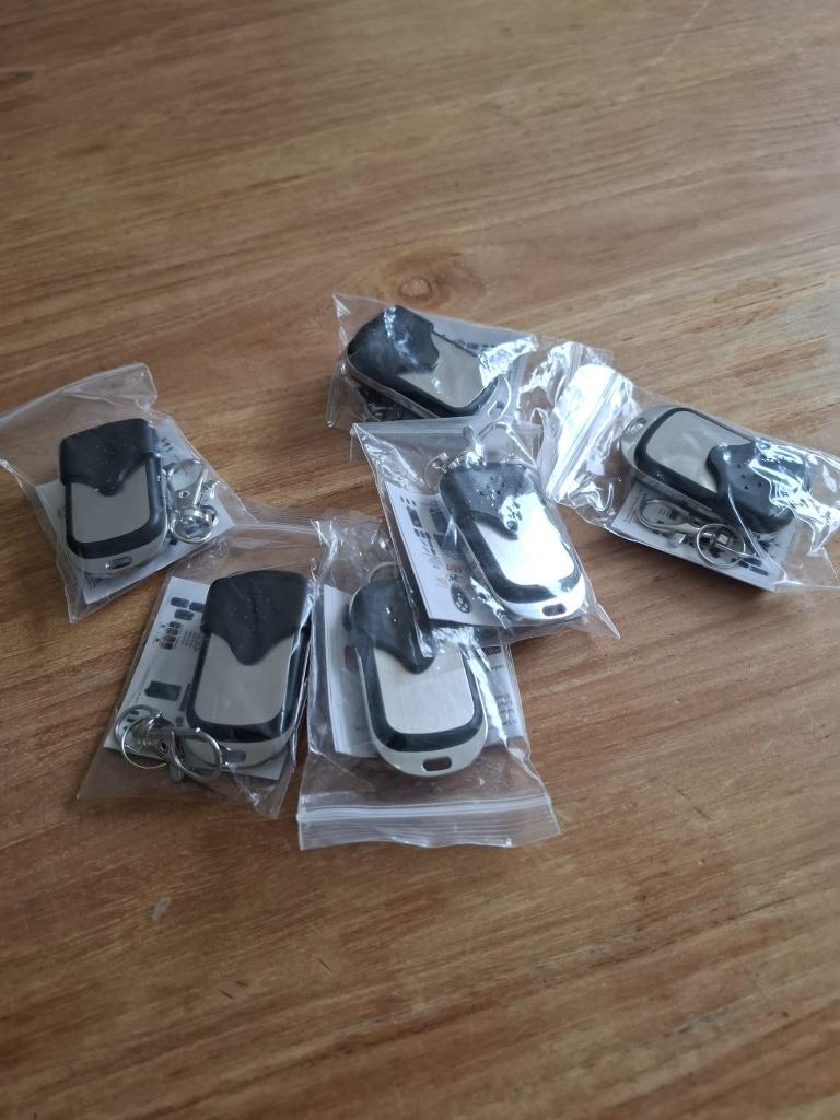 Set van 7 Duplicator Afstandsbedieningen 433MHz 4 Knoppen, Audio, Tv en Foto, Afstandsbedieningen, Ophalen of Verzenden, Nieuw