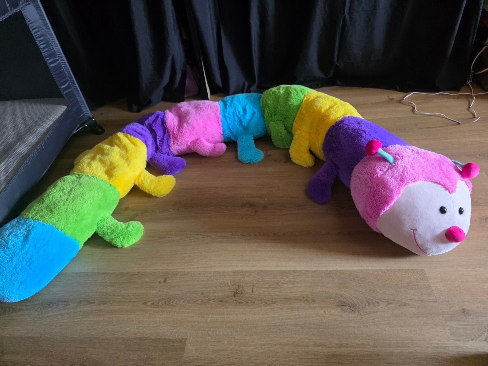 Peluche chenille, Enlèvement