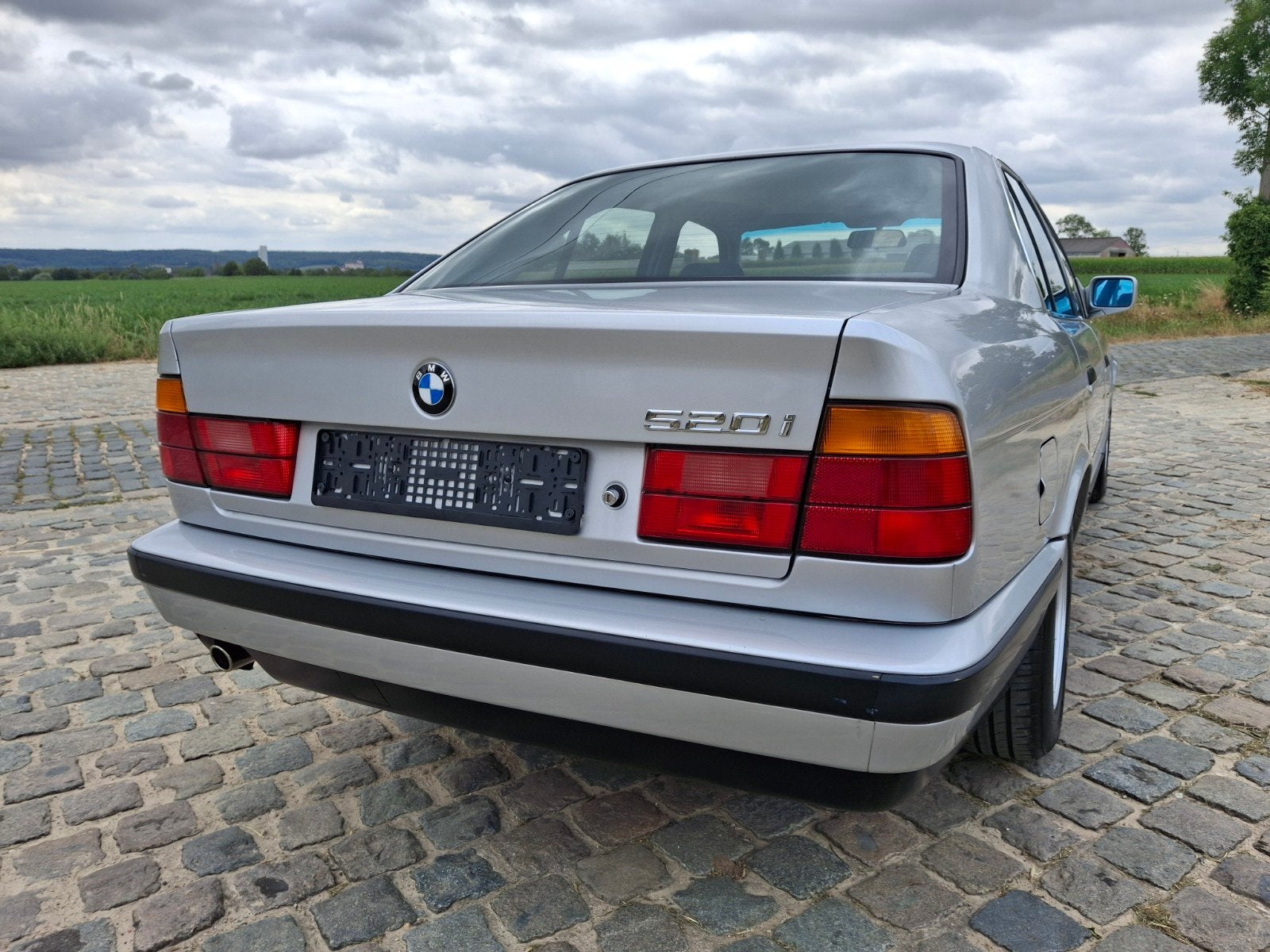 bmw e34 520i 24v/airco/origineel/gekeurd vvk, Autos, Argent ou Gris, 110 kW, Carnet d'entretien, 6 cylindres