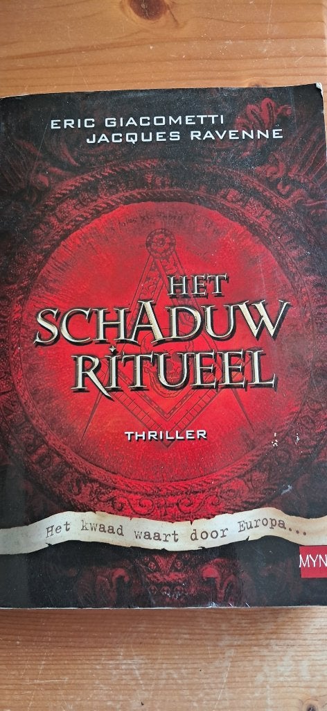 Boek thriller ´ Het schaduwritueel ´, Livres, Eric Giacometti, Enlèvement, Utilisé, Europe autre