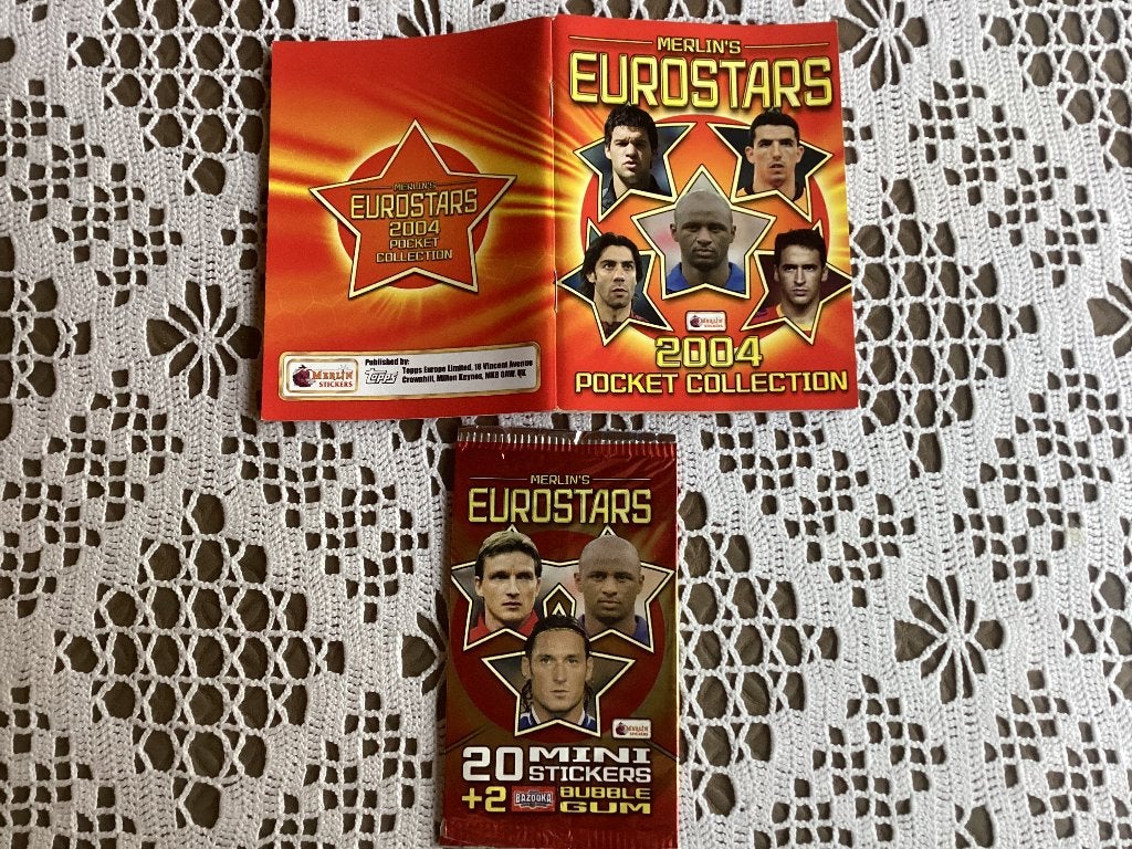 Volledig mini album voetbal EUROSTARS 2004 + leeg zakje, Ophalen of Verzenden, Gebruikt