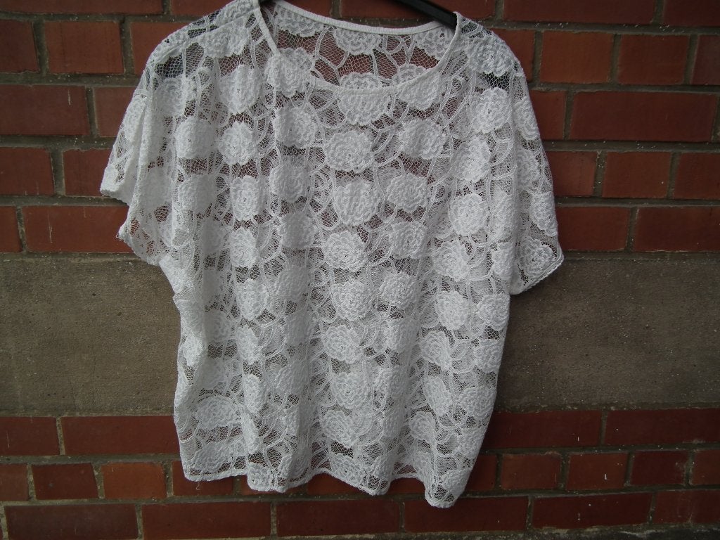 Blouse blanche pour femme. taille unique (nouveau), Sans marque, Blanc, Envoi, Taille 42/44 (L)